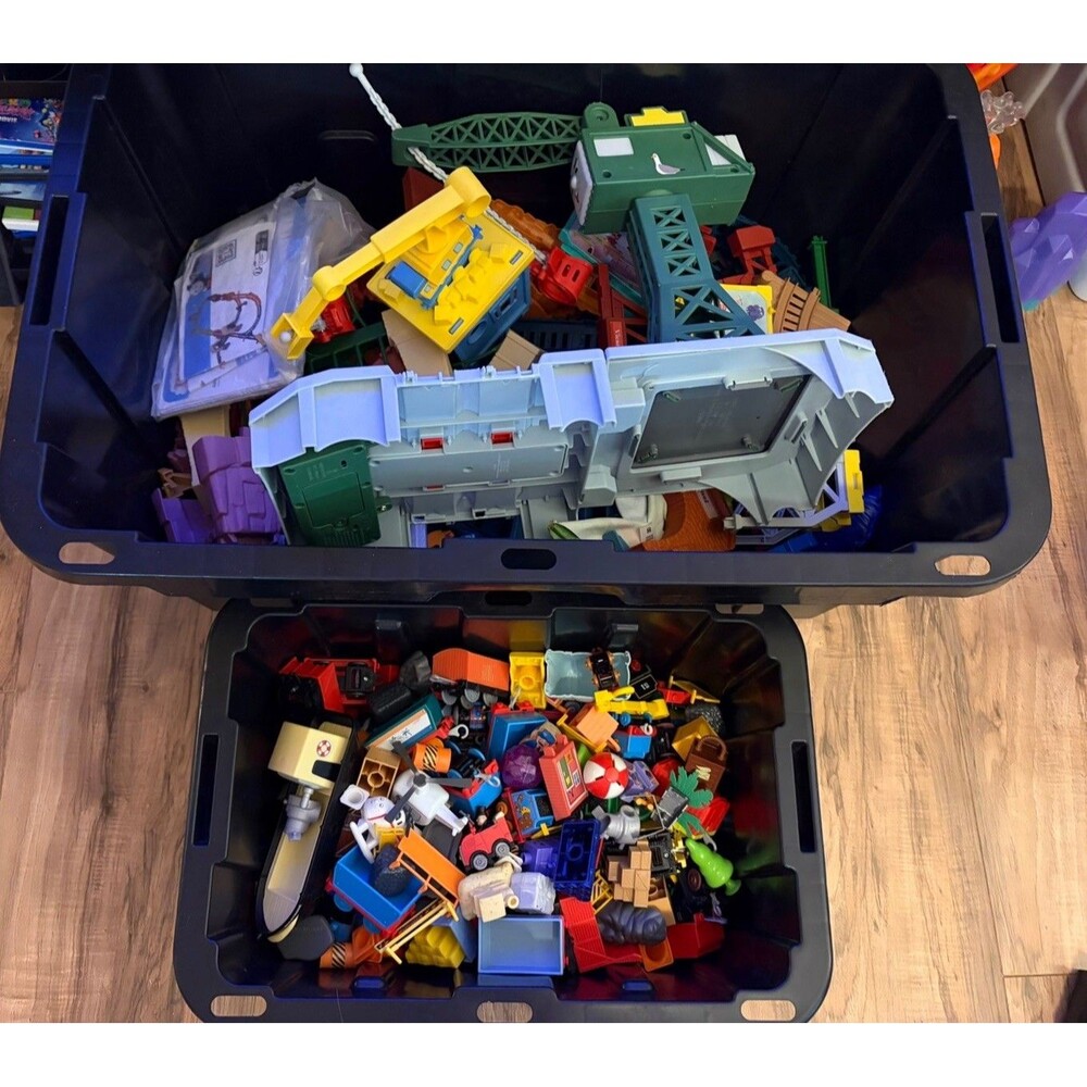 HUGE Mixed Lot of Thomas the Train and friends With Tracks